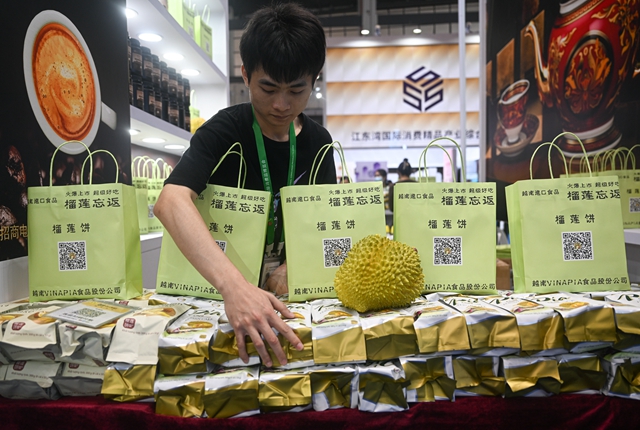 除了咖啡，越南也向中国市场拓展榴莲等农产品。新华社资料