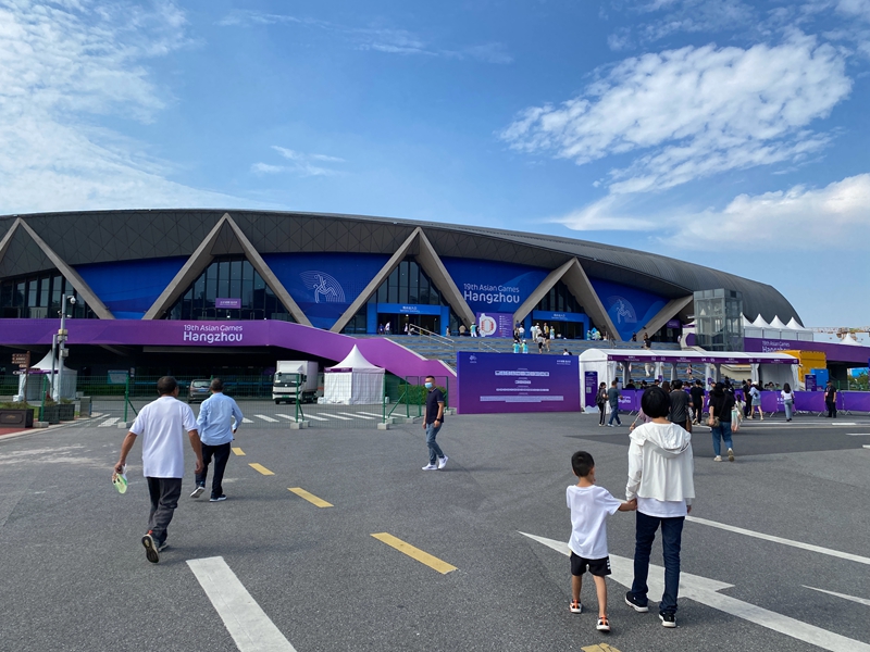 金华体育中心体育馆是本届亚运会藤球项目比赛地。  佟鑫摄