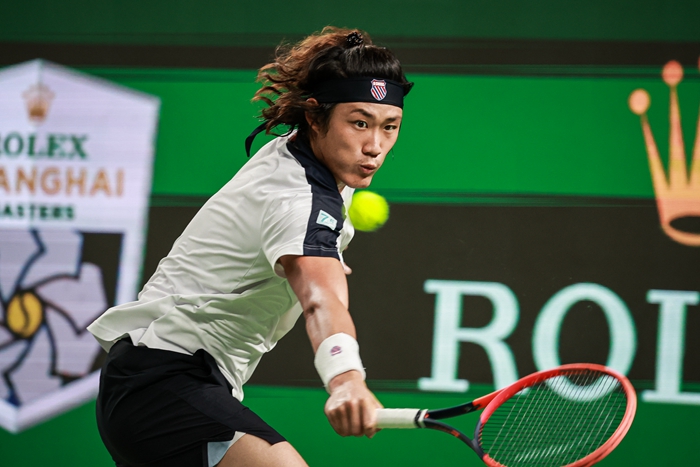 张之臻高歌猛进晋级16强，上海网球大师赛带来持续惊喜