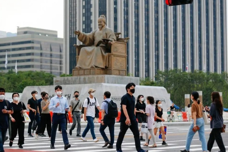韩国8月出生人口创33个月新低，会提前步入“超老龄社会”吗？