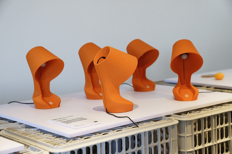 橙皮3D打印台灯
                            摄影：本土创造